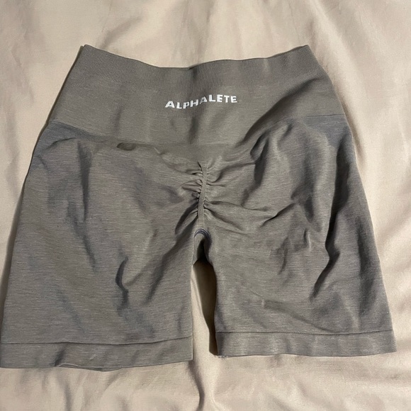 Alphalete Amplify Shorts - Picture 3 of 5